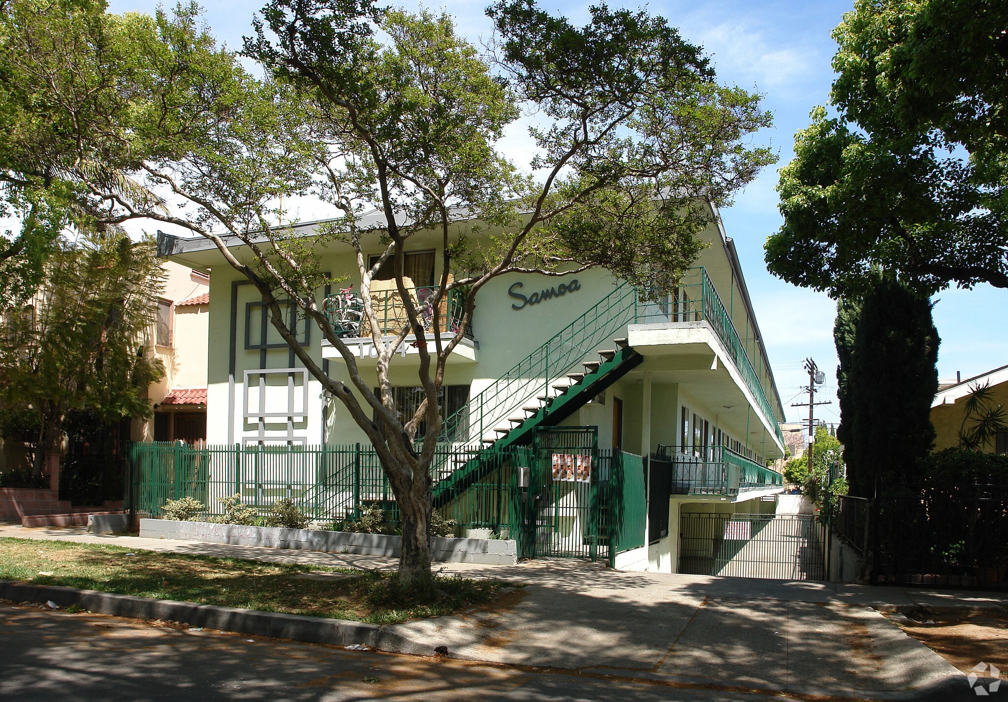1014 N Oxford Ave, Los Angeles, CA for Sale