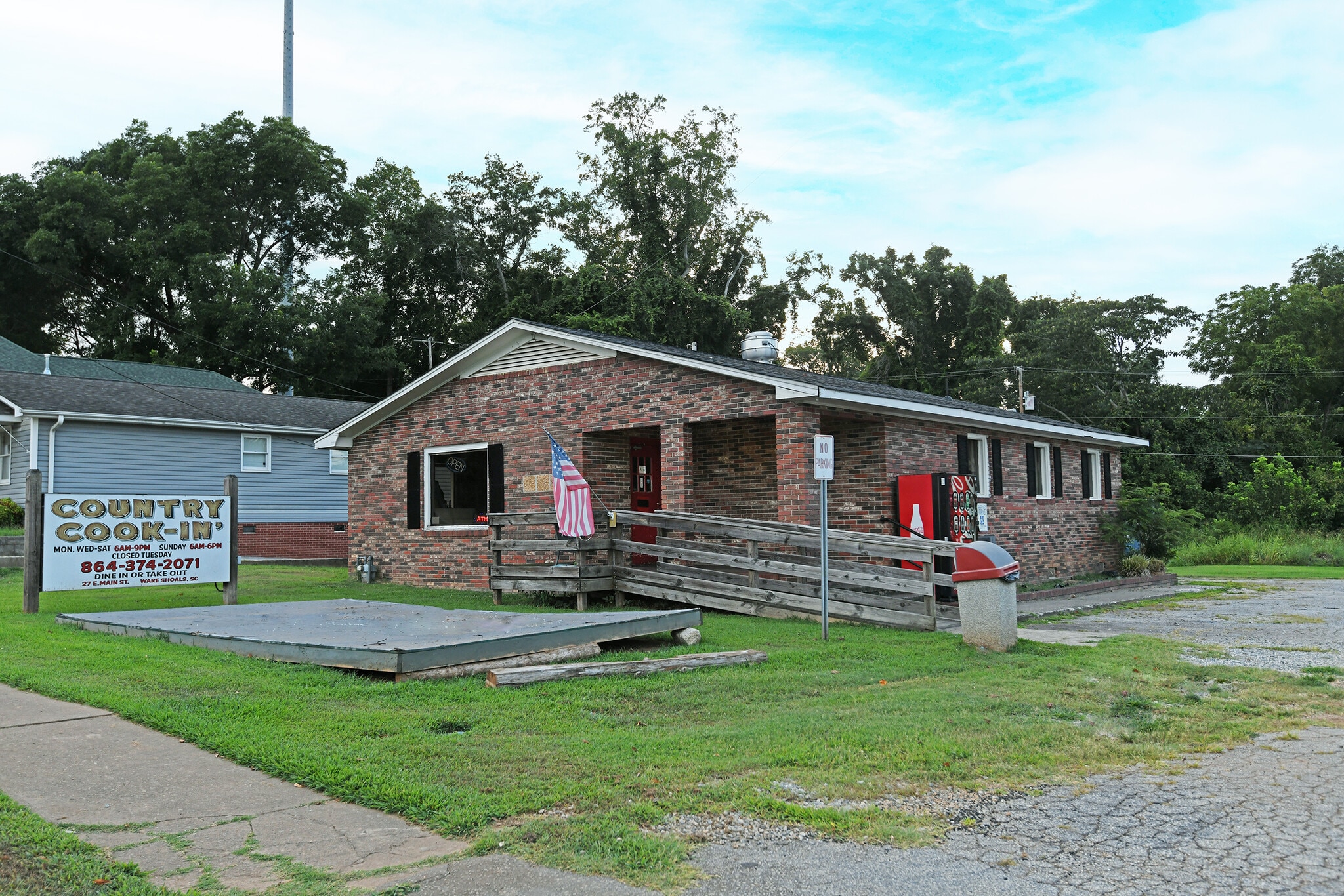 27 E Main St, Ware Shoals, SC for Sale