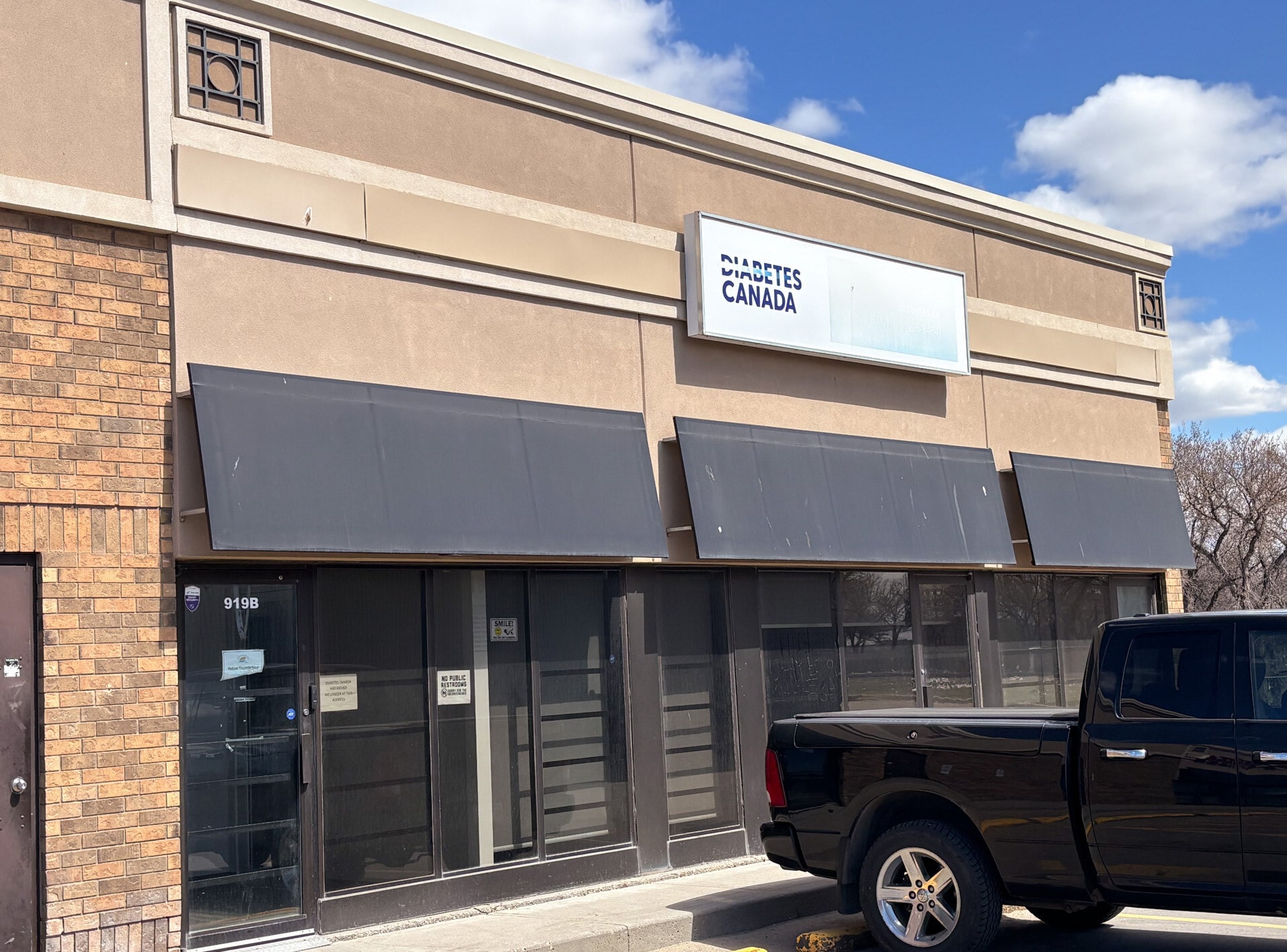 919 Albert St, Regina, SK for Rent
