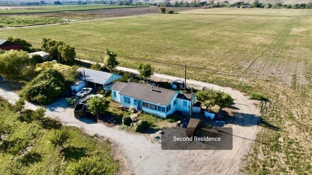 9265 Fairview Rd, Hollister, CA for Sale