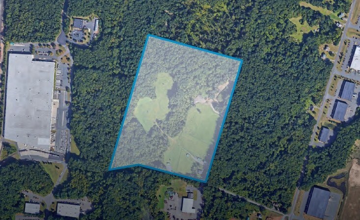 32 Mucko Rd, Bloomfield, CT for Sale