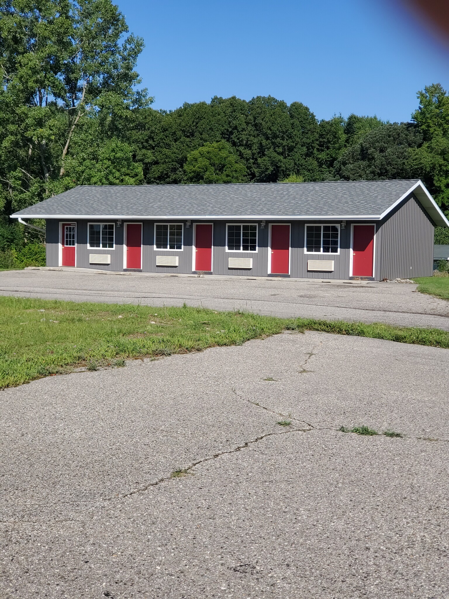 109 S Greenville West Dr, Greenville, MI for Sale