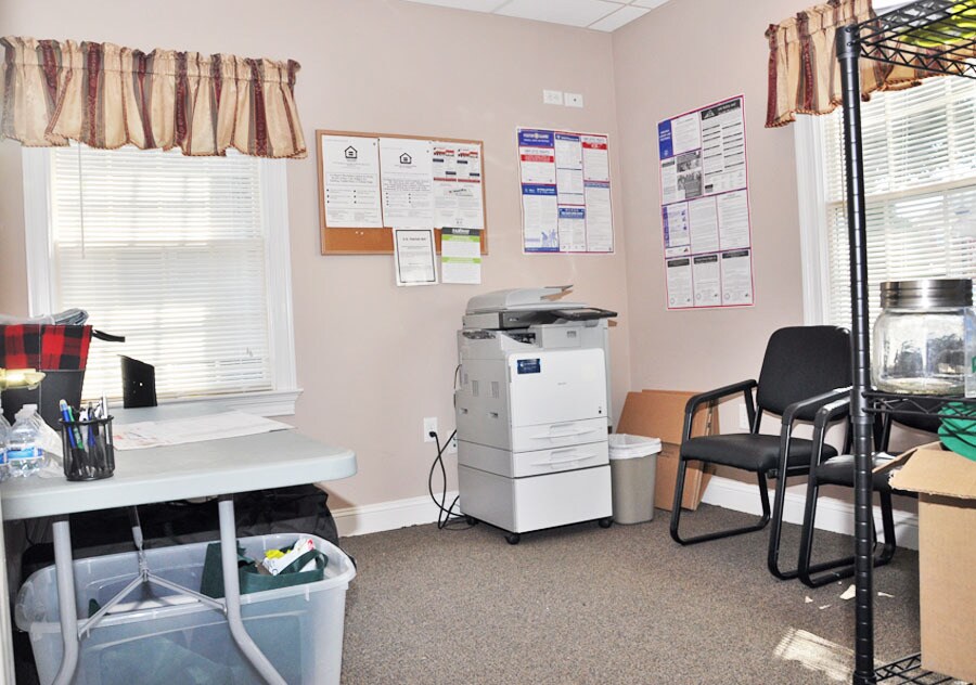 149 Creekside Ln Winchester, VA 22602 Office Property for Lease on