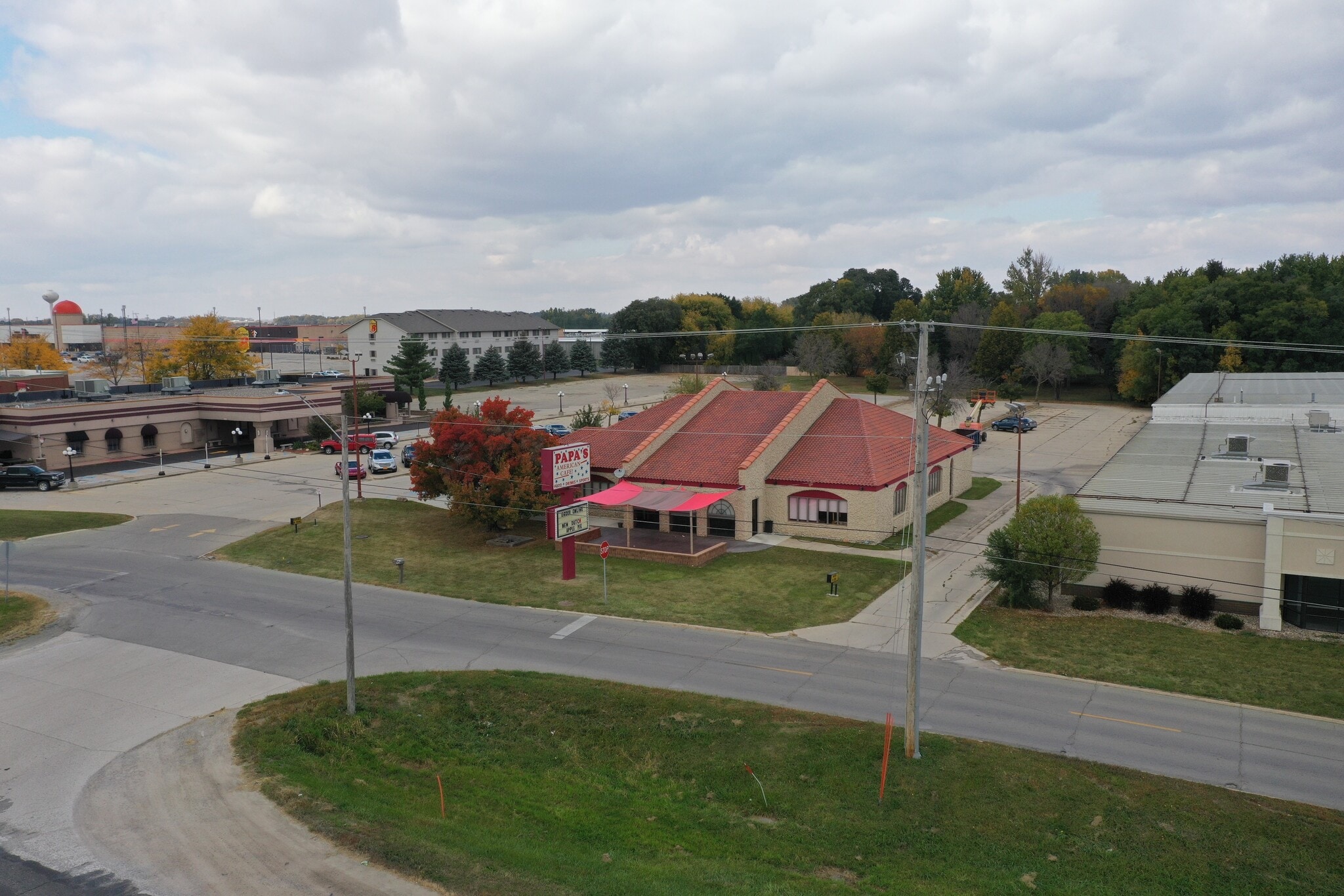 2960 4th St SW, Mason City, IA for Sale