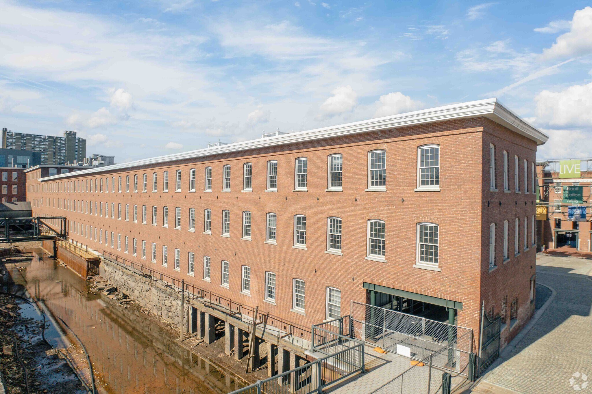 116 John St, Lowell, MA for Rent