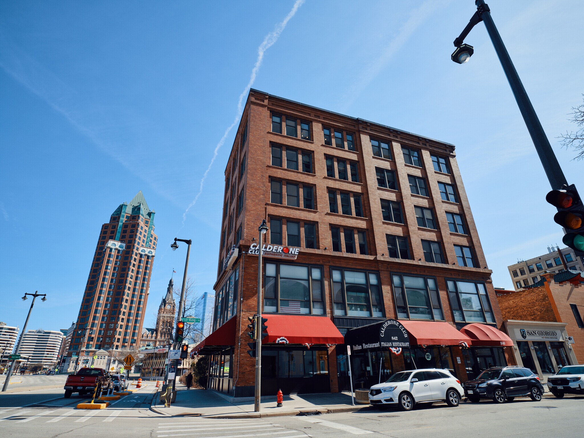 840-842 N Doctor M.L.K. Jr. Dr, Milwaukee, WI for Rent