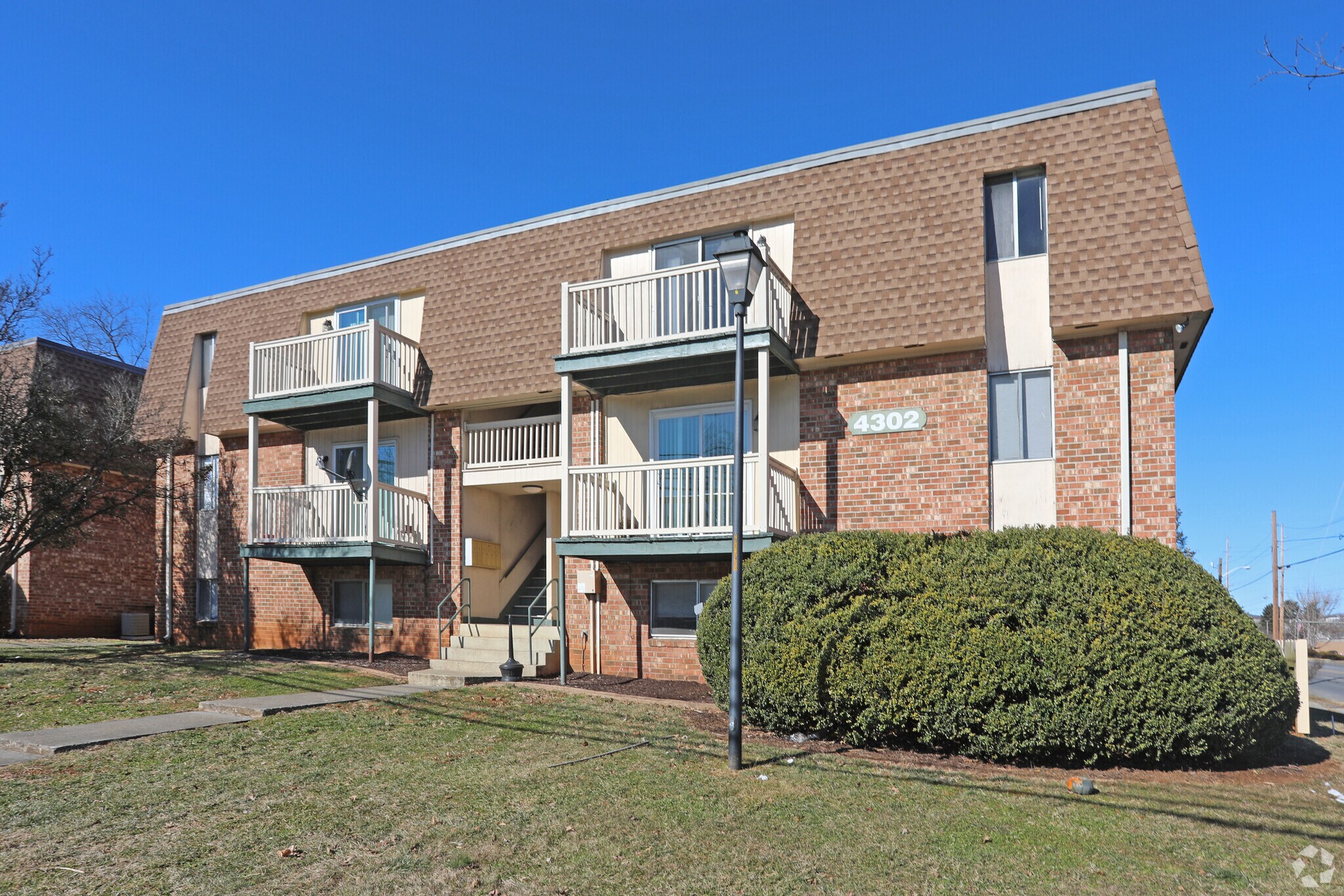 4302-4410 Plantation Rd NE, Roanoke, VA for Sale