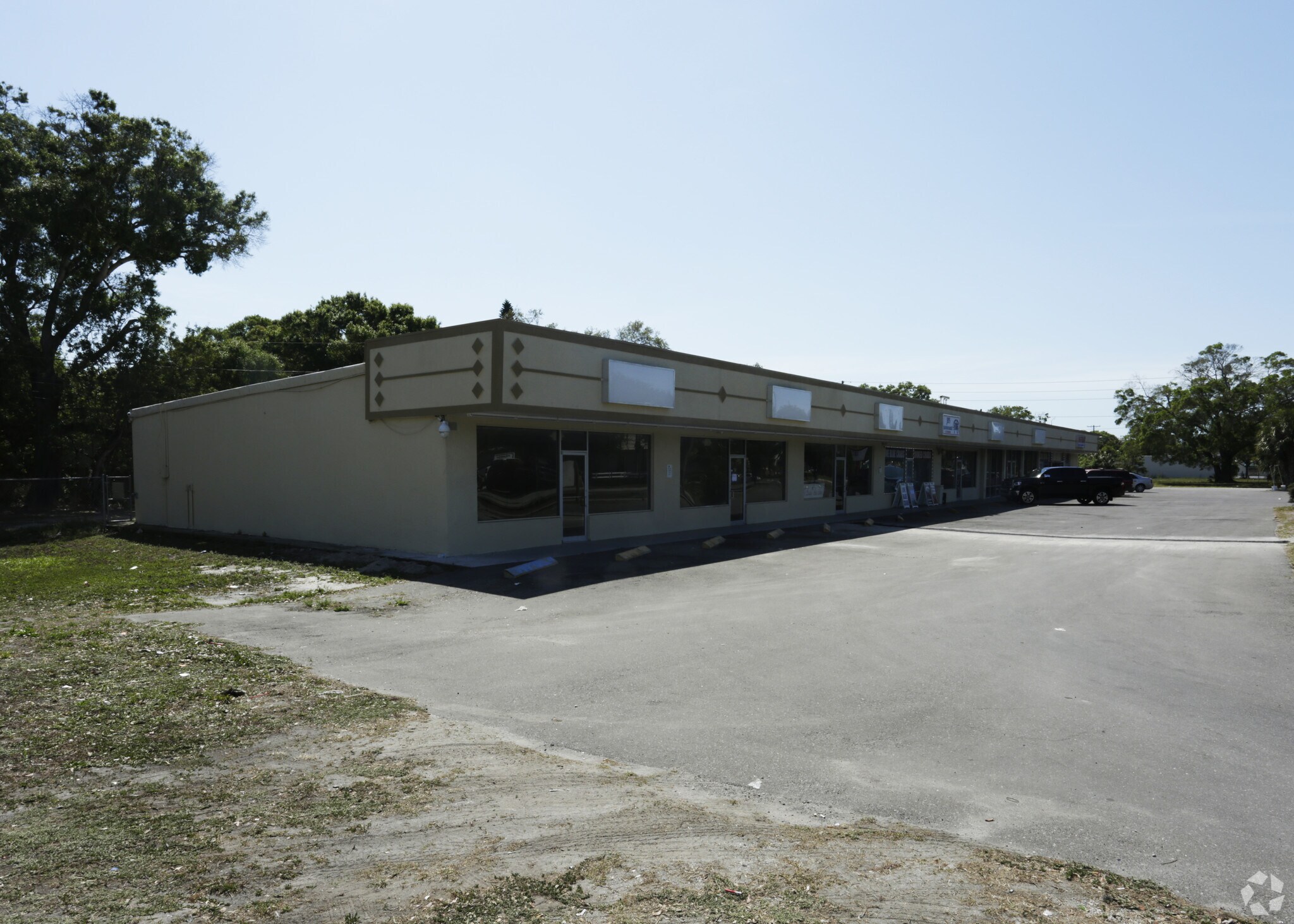 1952 49th St S, Saint Petersburg, FL for Rent