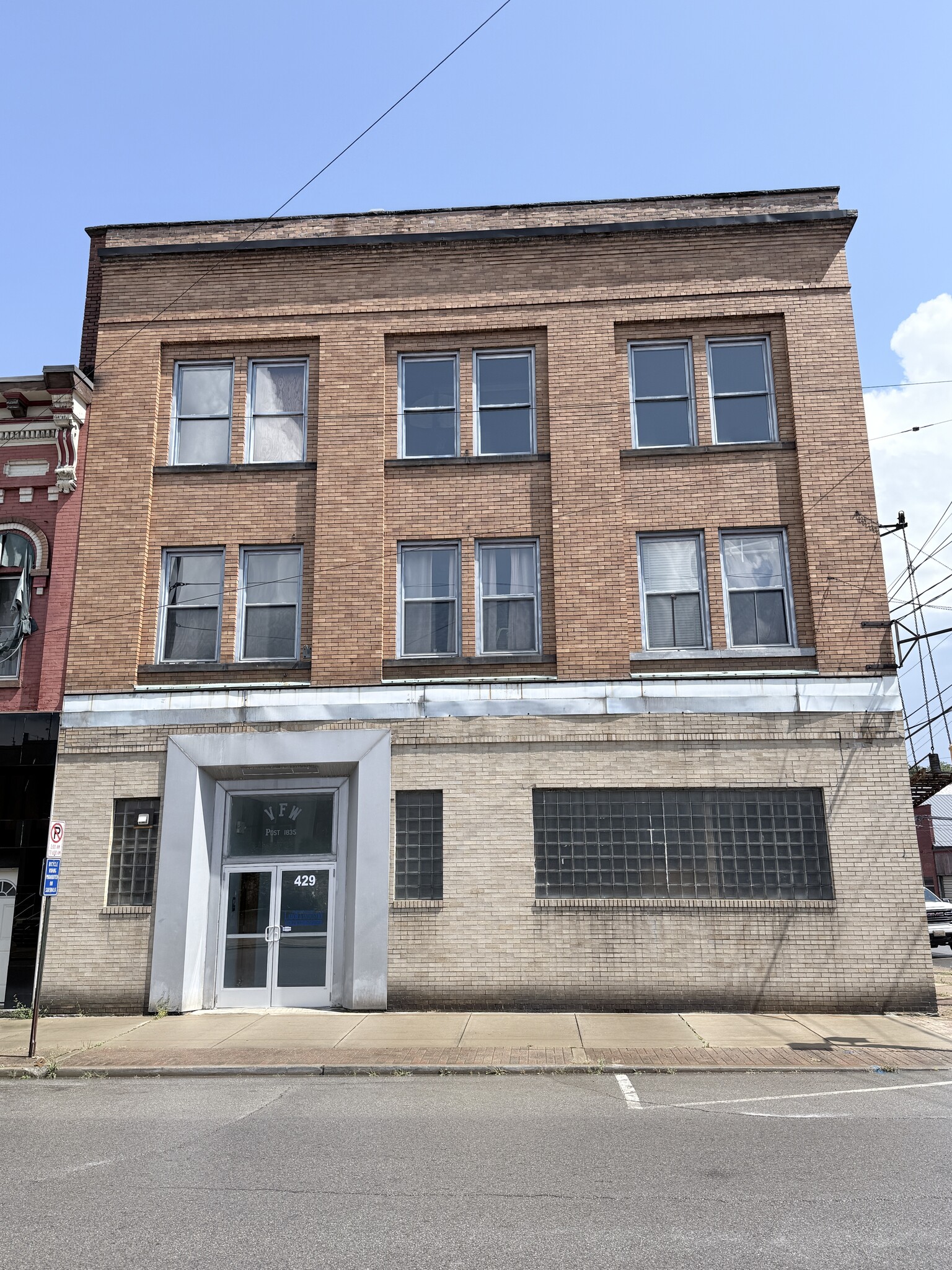 429 13th St, Franklin, PA for Sale