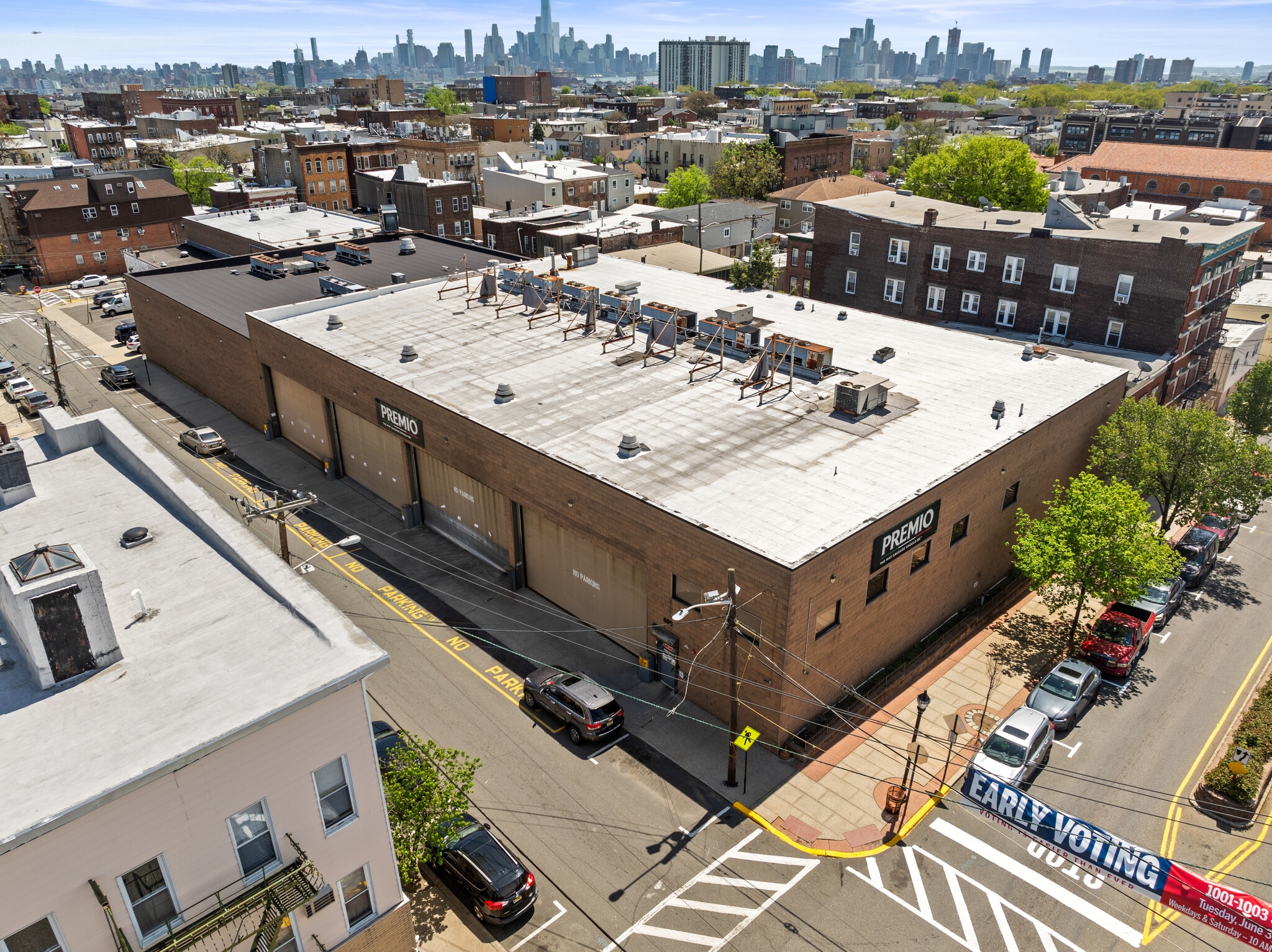 609 10th St, Union City, NJ for Sale
