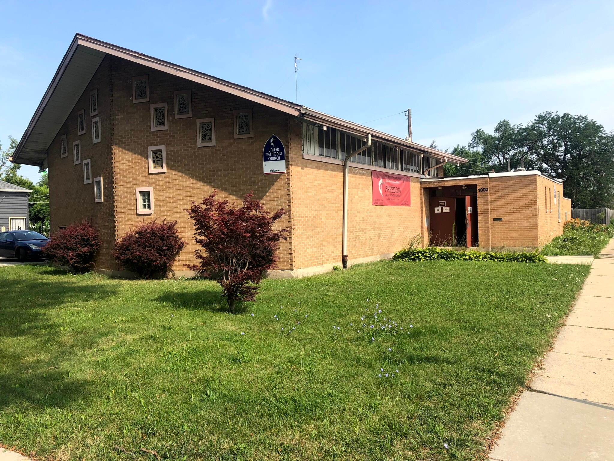 2000 W 68th St, Chicago, IL for Sale