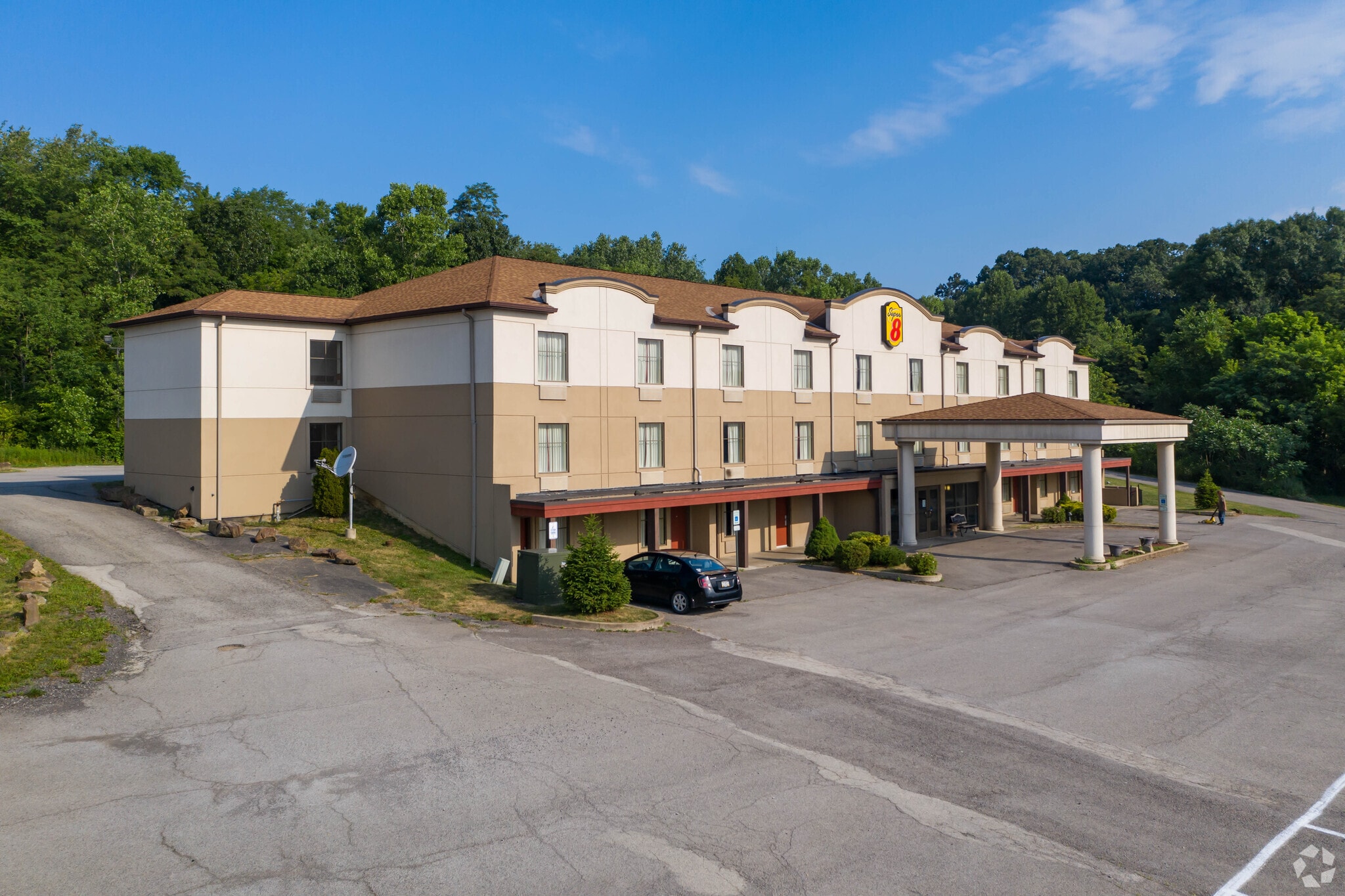 7099 Big Beaver Blvd, Beaver Falls, PA for Sale
