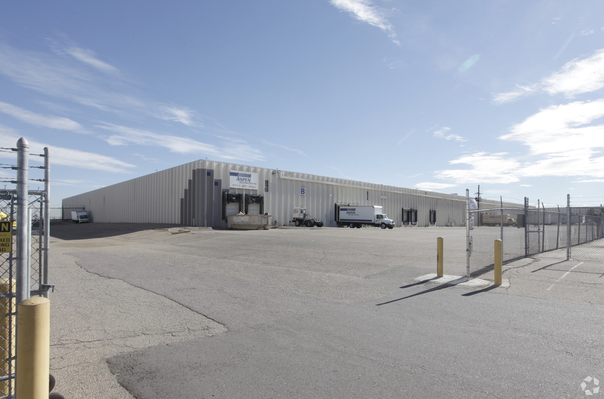 11075 E 40th Ave, Denver, CO for Rent
