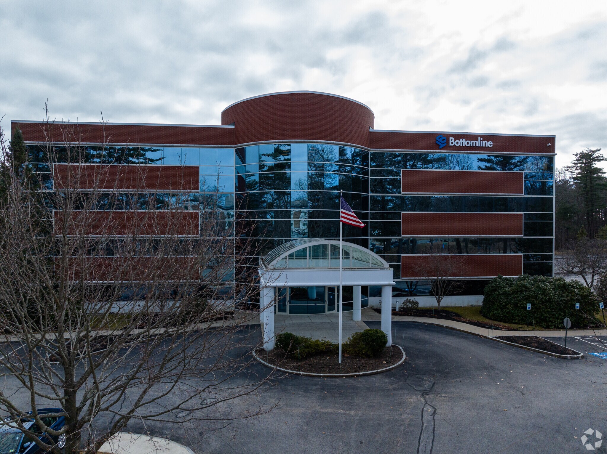 325 Corporate Dr, Portsmouth, NH for Rent