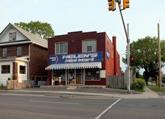 Oshawa, ON Storefront Retail/Residential - 166 Adelaide Ave