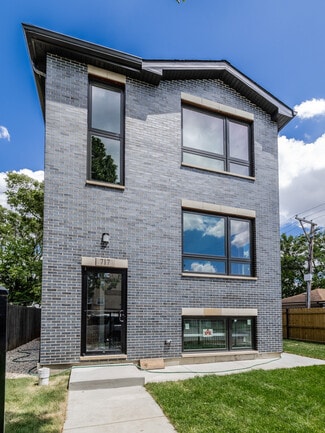 Chicago, IL Apartments - 623 Hamlin Ave Chicago, IL Apartments - 623 Hamlin Ave