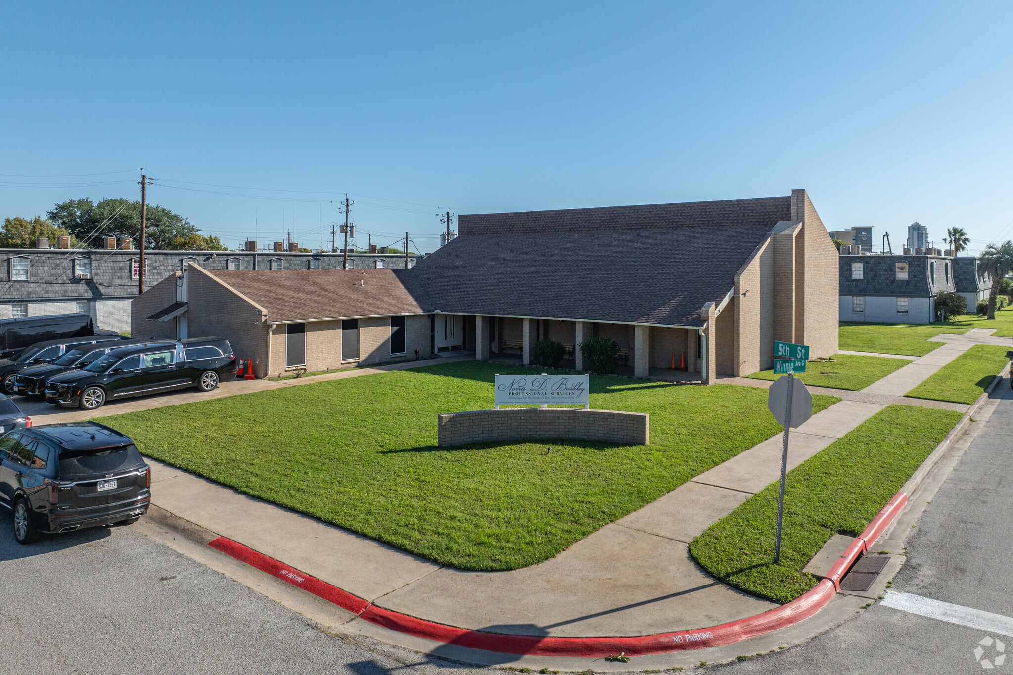 426 Winnie, Galveston, TX for Rent