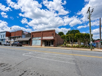 Liberty, NC Retail - 104 W Swannanoa Ave