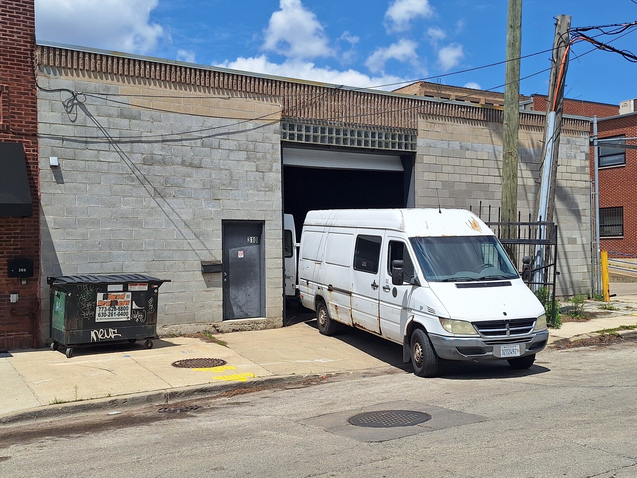 310 N Leavitt St, Chicago, IL for Rent