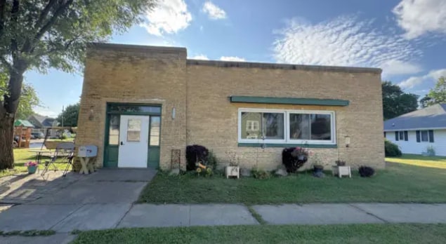 605 E 4th Ave, Brodhead, WI for Sale