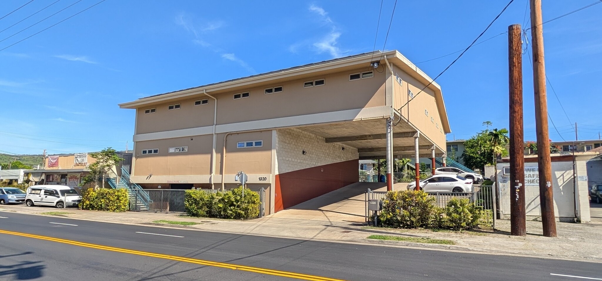 1320 N School St, Honolulu, HI for Sale