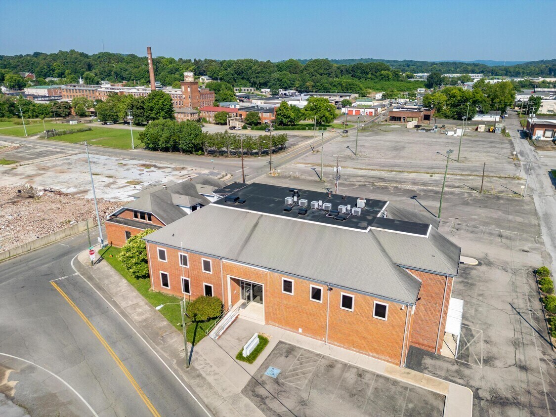 240 Edwards St, Cleveland, TN for Sale