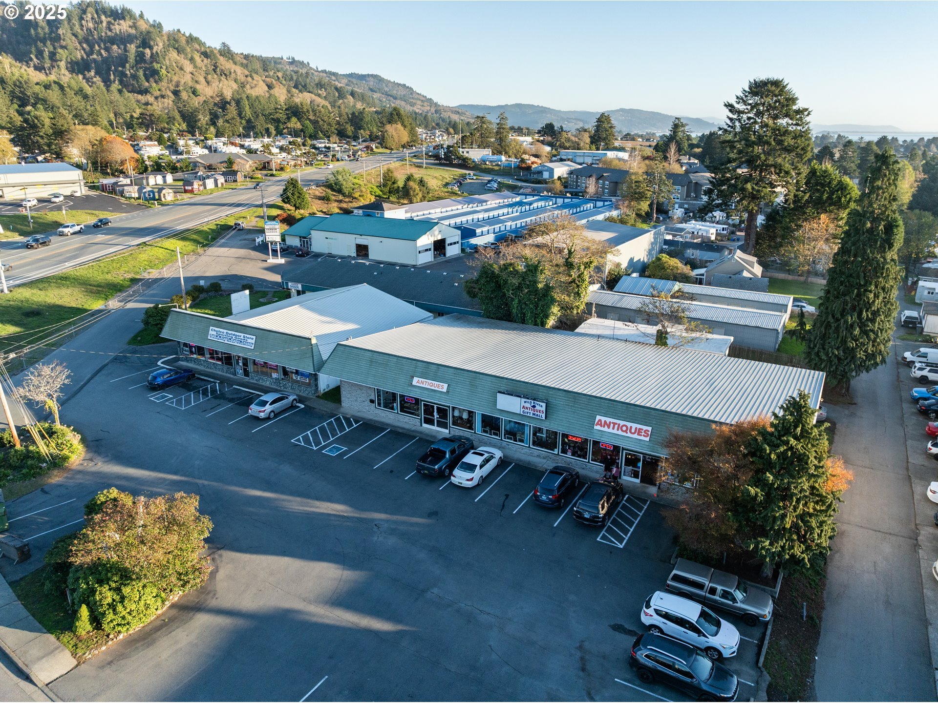 16218 W Hoffeldt Ln, Brookings, OR for Sale