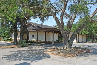 Pensacola, FL Restaurant - 131 New Warrington Rd