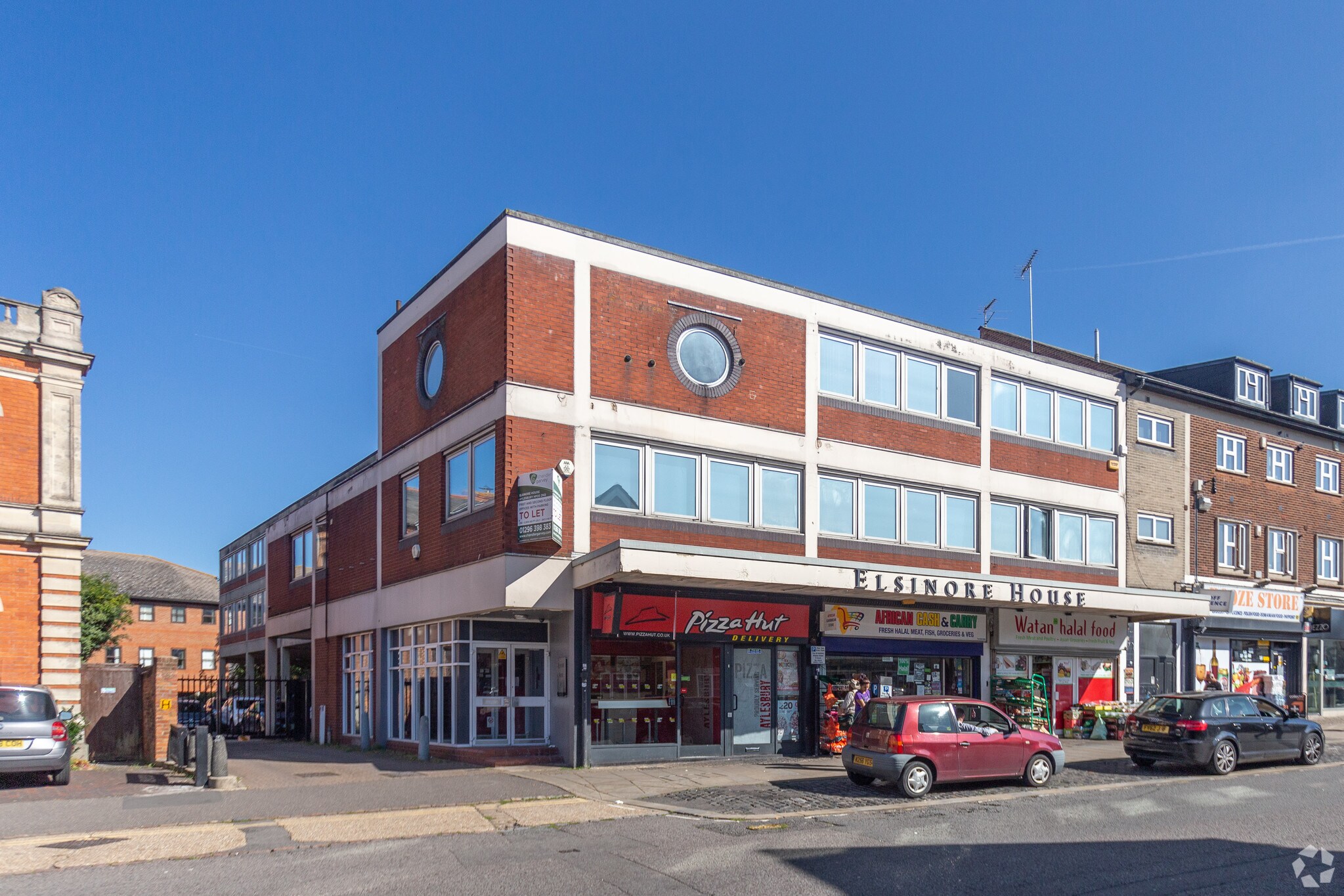 43 Buckingham St, Aylesbury, BKM for Rent