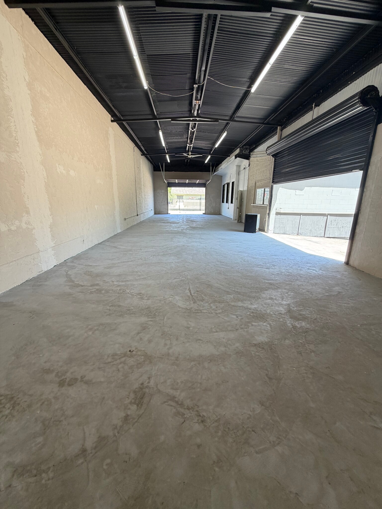 1850 E Houston St, San Antonio, TX for Rent