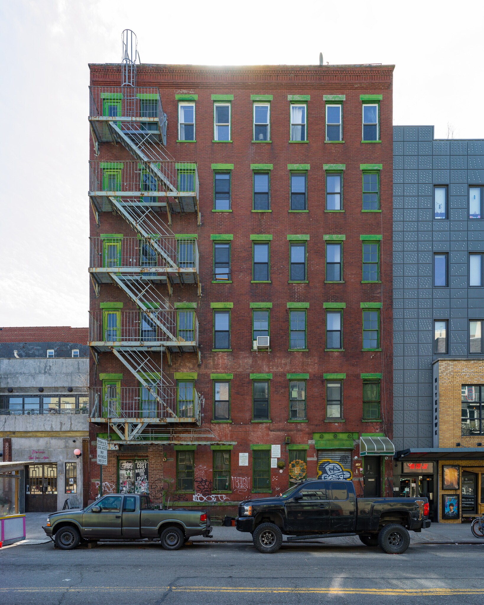140 Metropolitan Ave, Brooklyn, NY for Sale