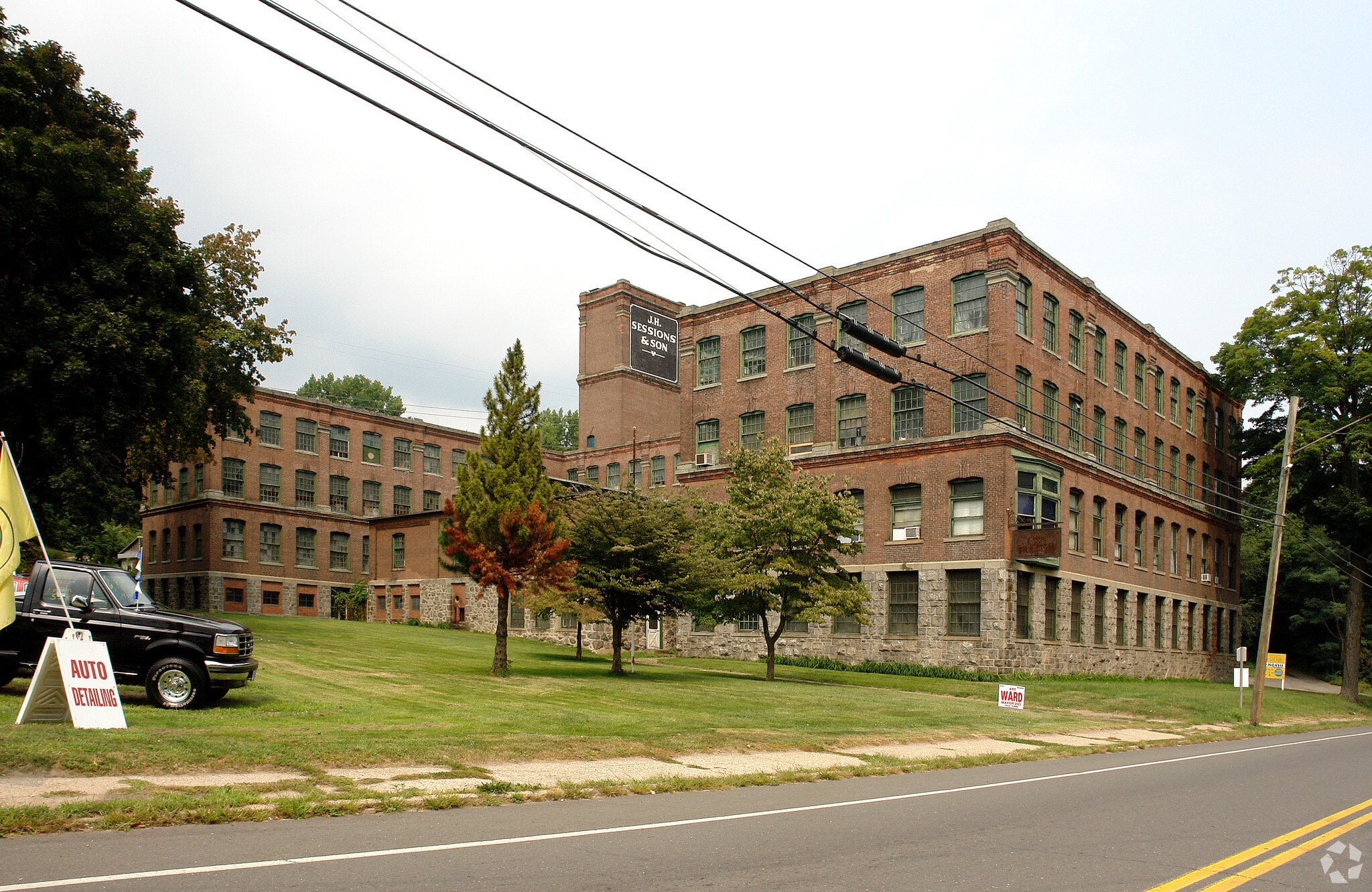 273 Riverside Ave, Bristol, CT for Sale