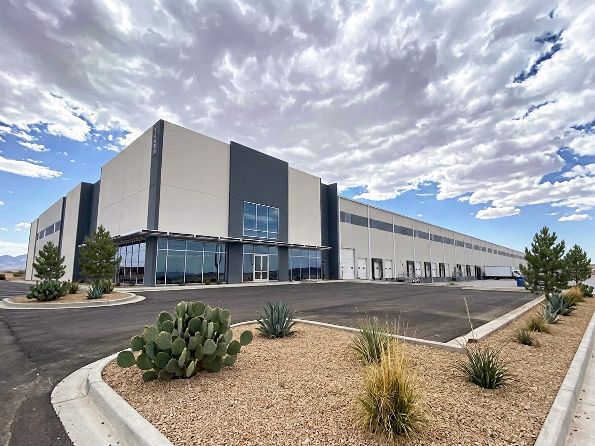 16400 Gateway Blvd E, Socorro, TX for Rent