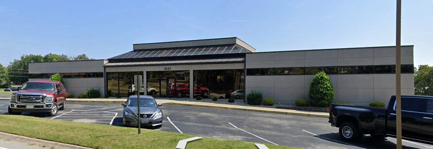 1832 Memorial Dr, Clarksville, TN for Rent