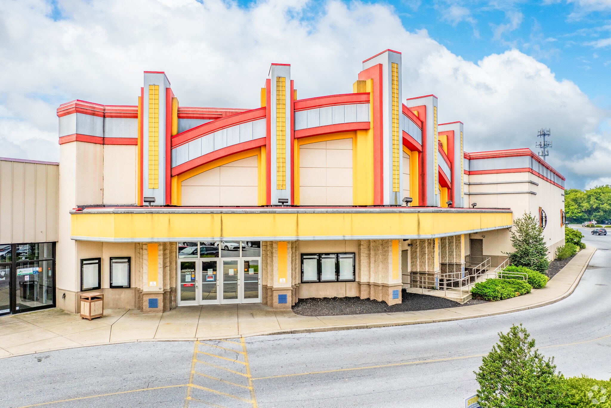2200 Lebanon Valley Mall, Lebanon, PA for Sale