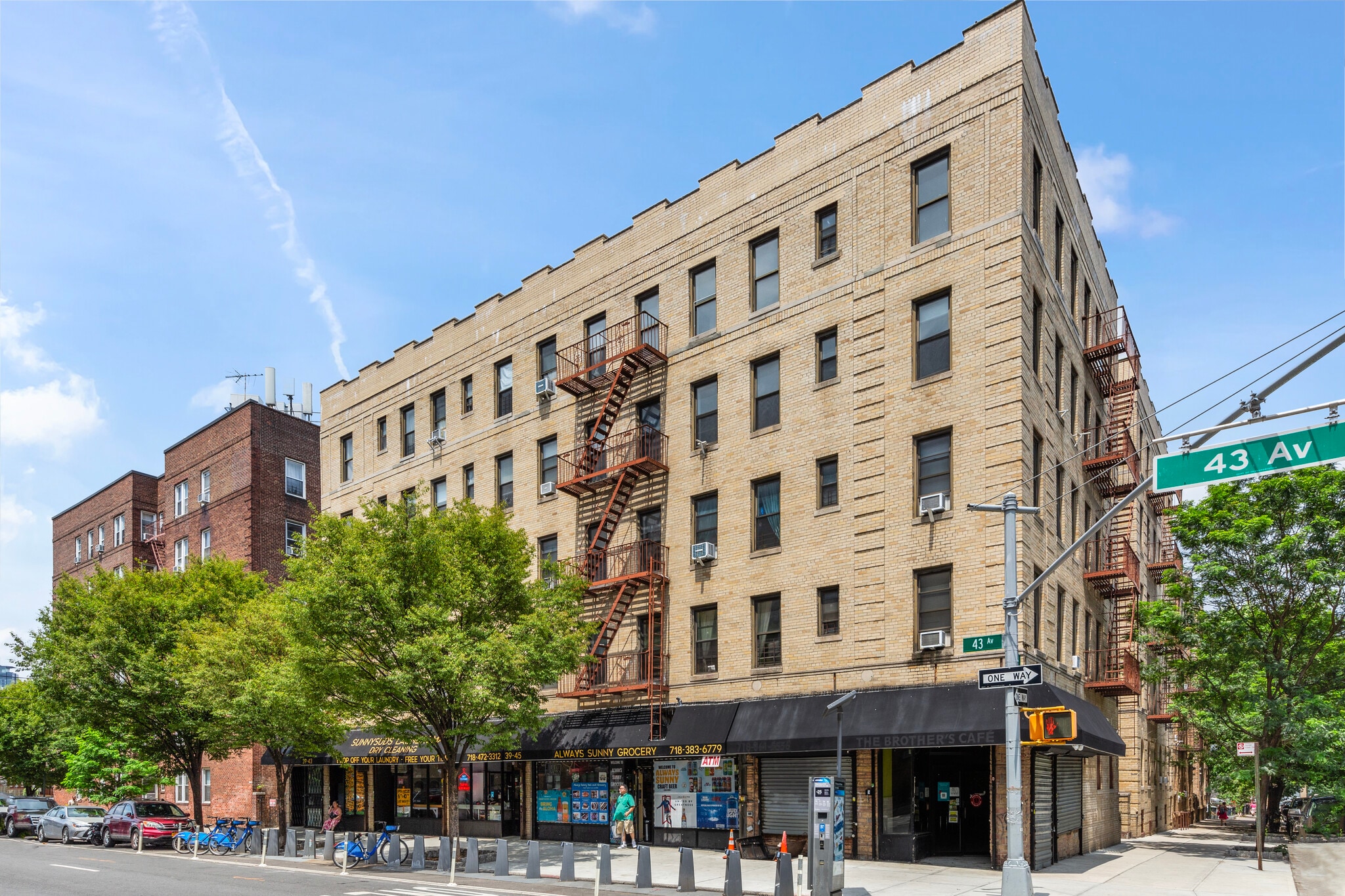 3949 43rd Ave, Sunnyside, NY for Rent