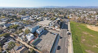 Venice, CA Residential - 685-688 Westminster Ave