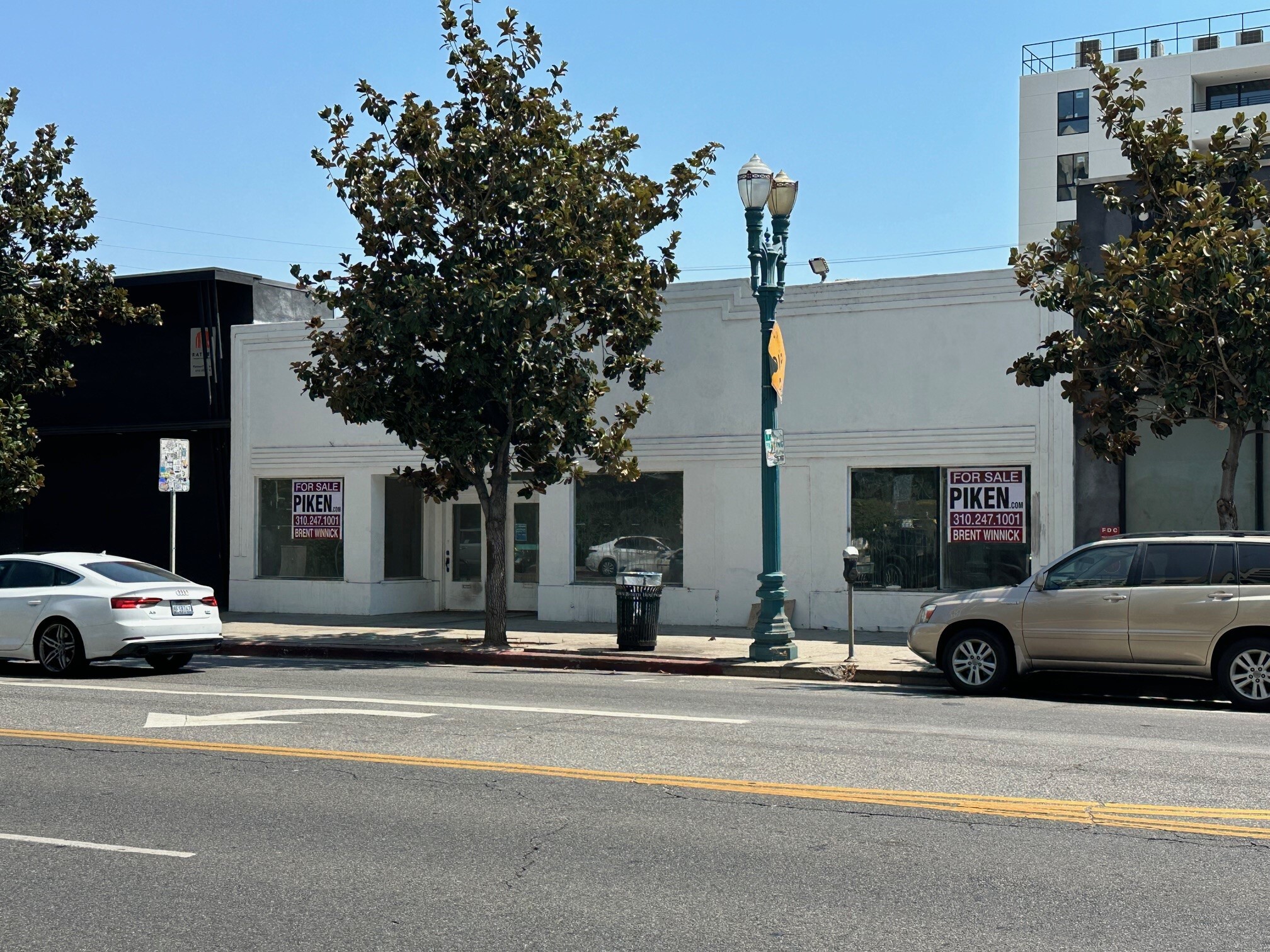 11010 Magnolia Blvd, North Hollywood, CA for Sale
