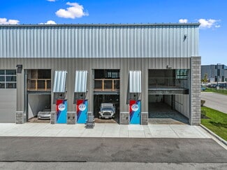 Pontiac, MI Parking Lots & Garages - 236 Apex Dr