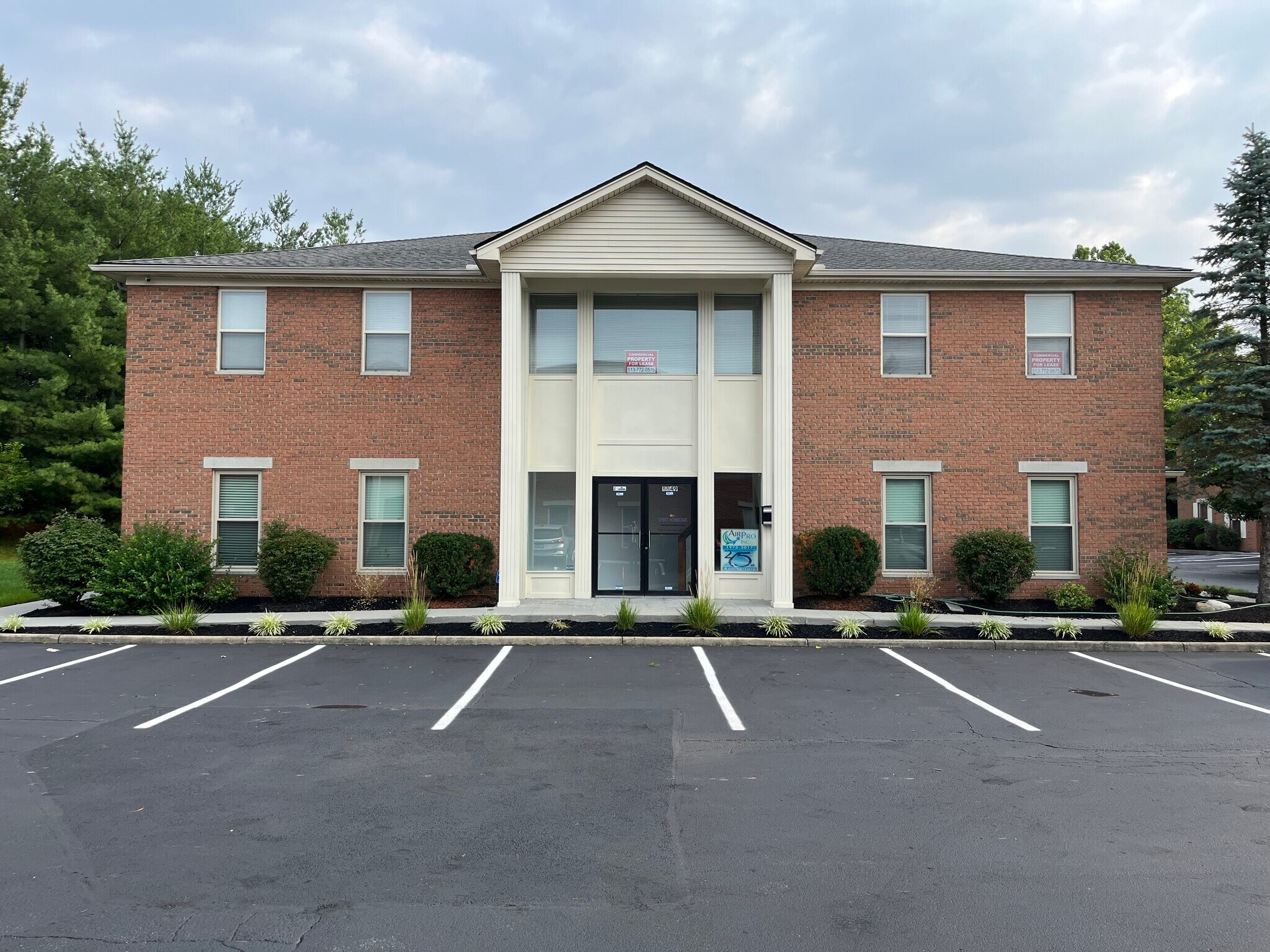 8849 Brookside Ave, West Chester, OH for Rent