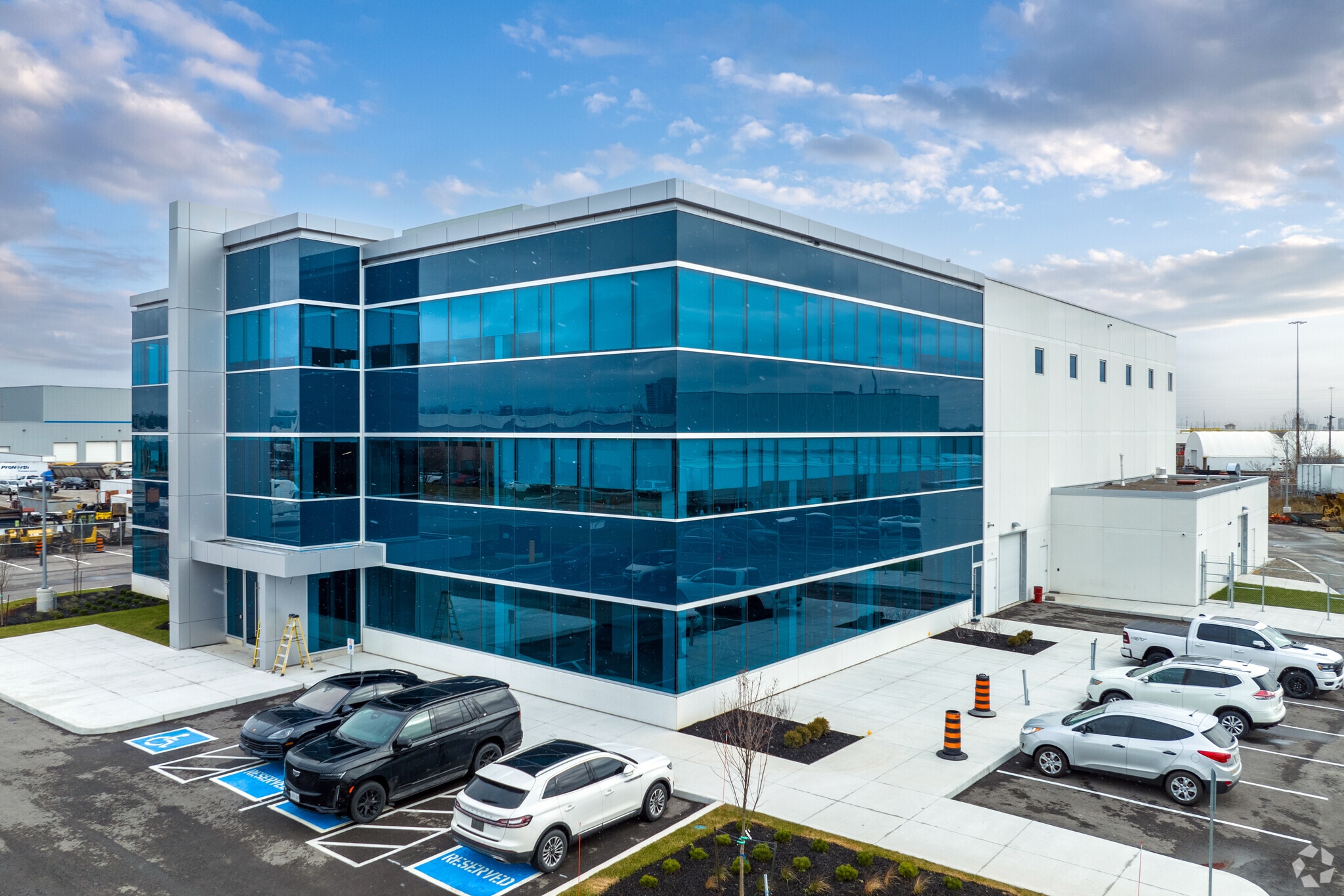 1501 Creditstone Rd, Vaughan, ON for Rent