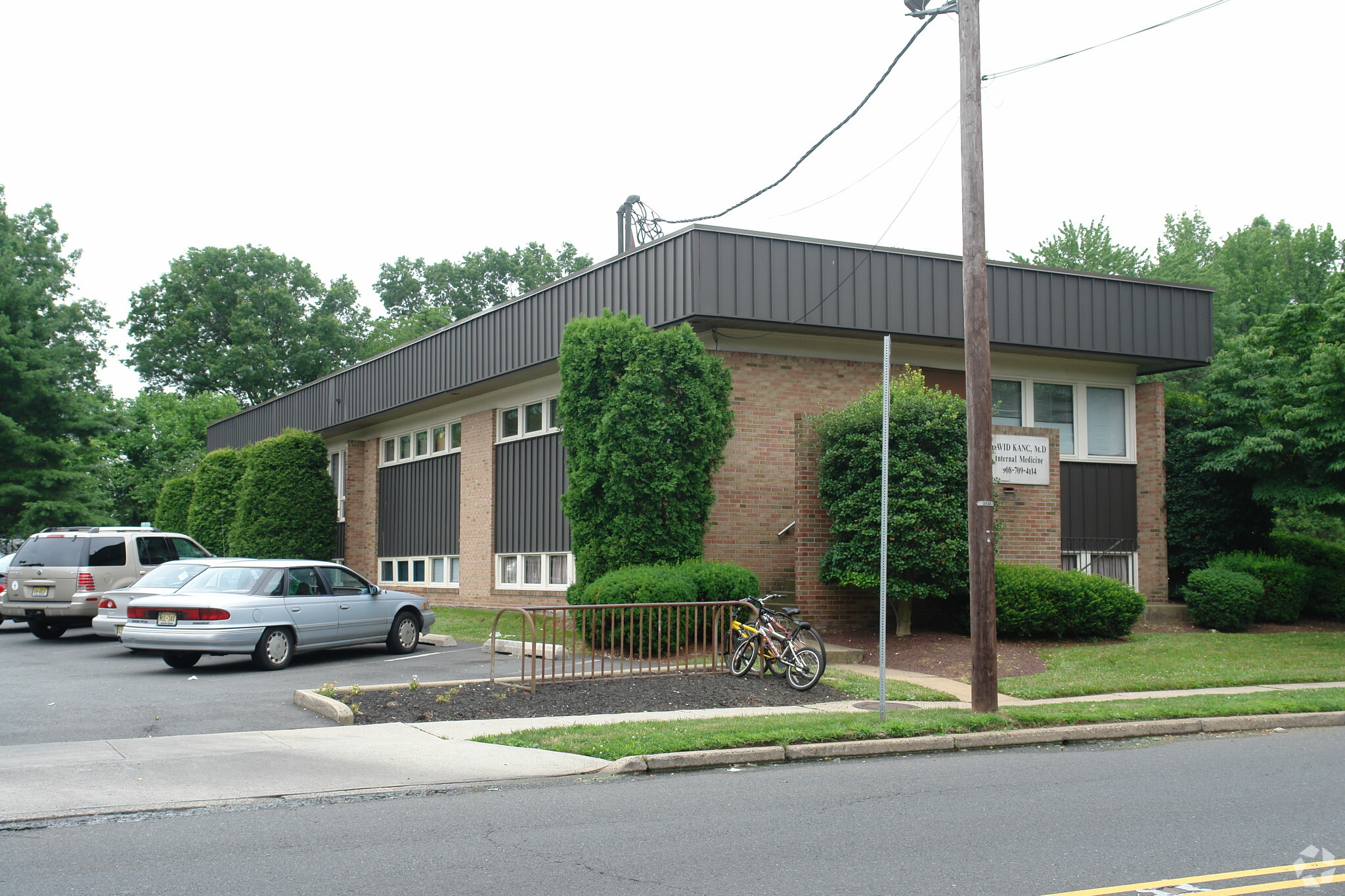 1457 Raritan Rd, Clark, NJ for Rent