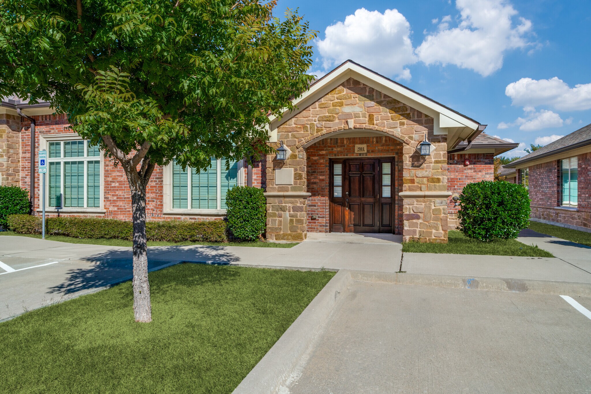 425 Old Newman Rd, Frisco, TX for Sale