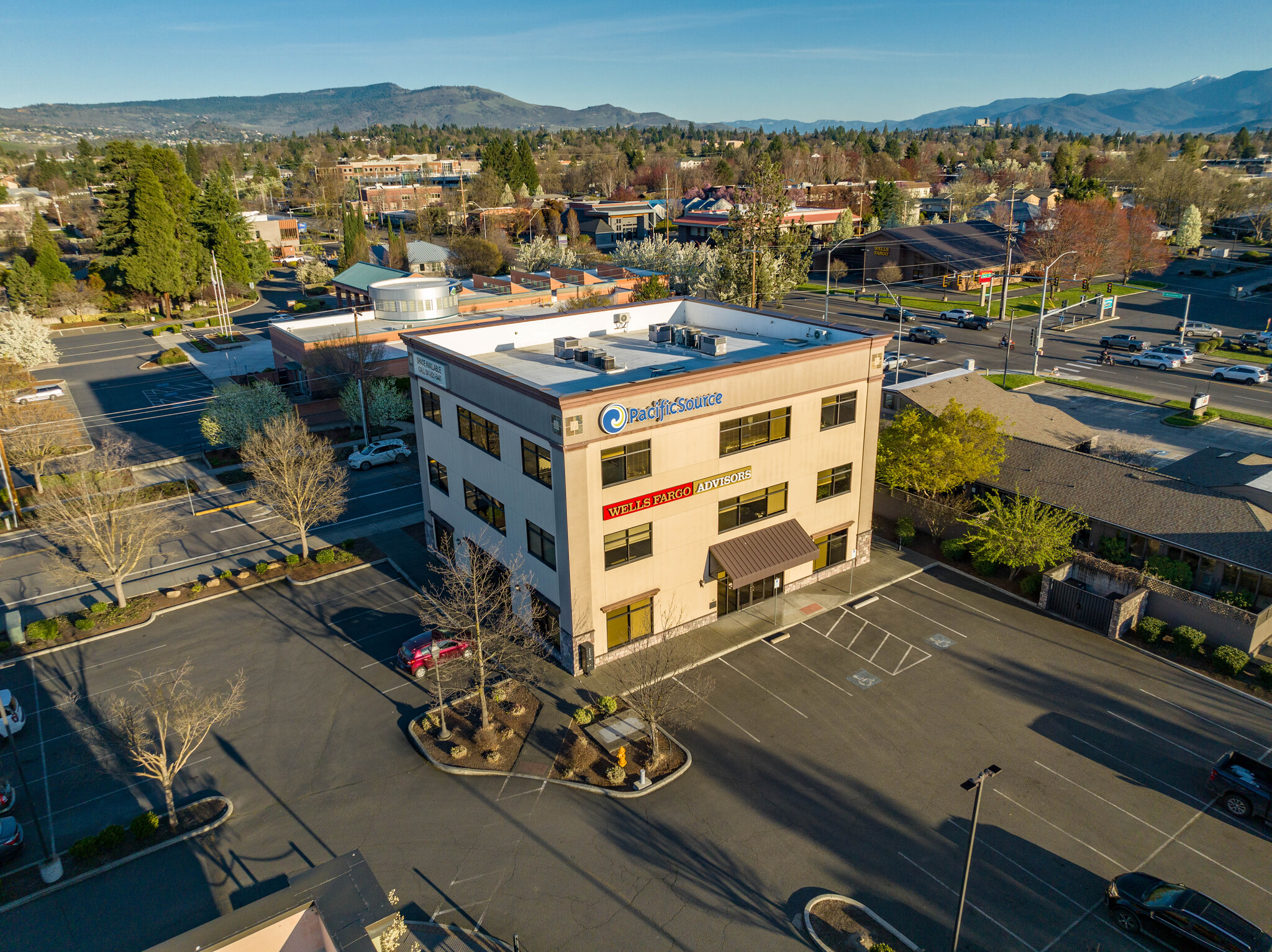1301 Poplar Dr, Medford, OR for Rent