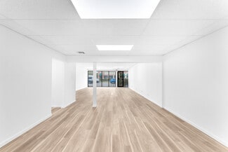 North Miami Beach, FL Office/Retail, Retail - 1420-1422 NE 163rd St