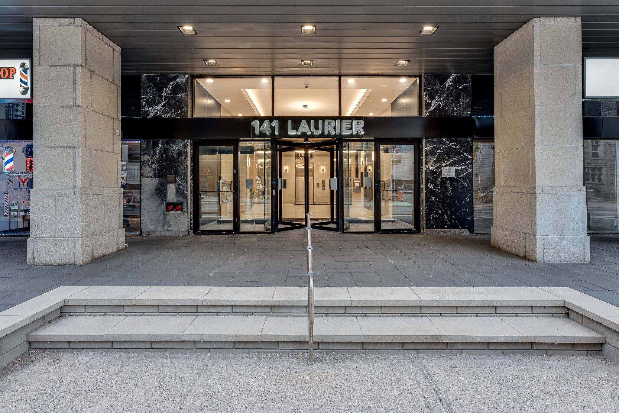 141 Laurier Ave W, Ottawa, ON for Rent