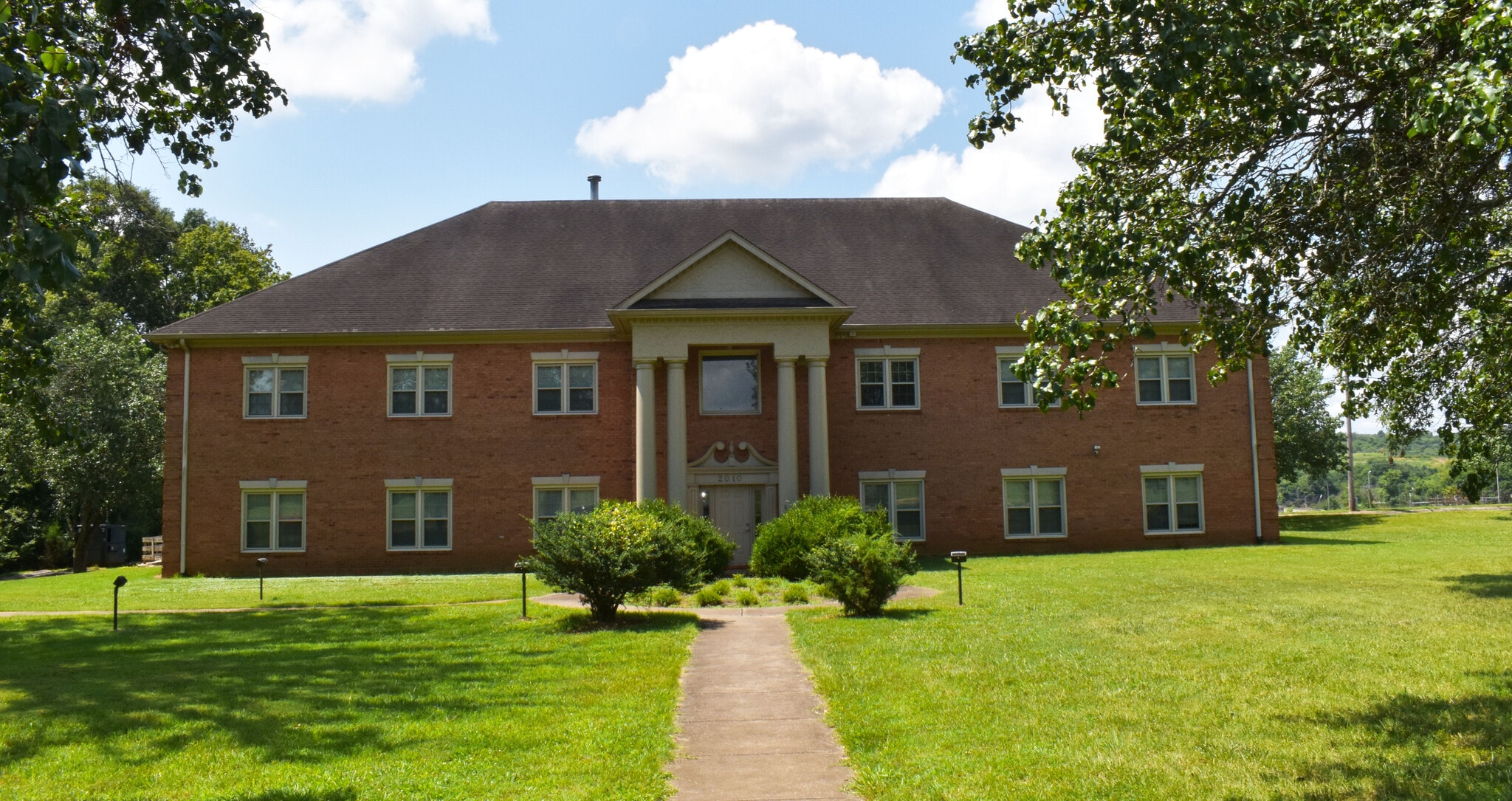 2010 Elmer Pogue Dr, Columbia, TN for Rent