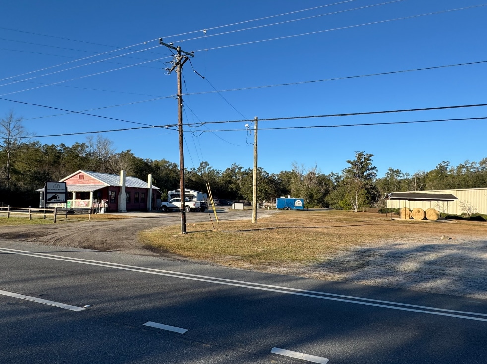 3160 Crawfordville Hwy, Crawfordville, FL for Sale