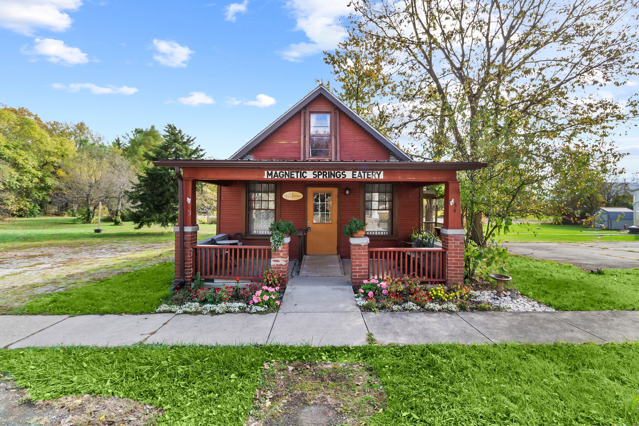 54 S Main St, Magnetic Springs, OH for Sale