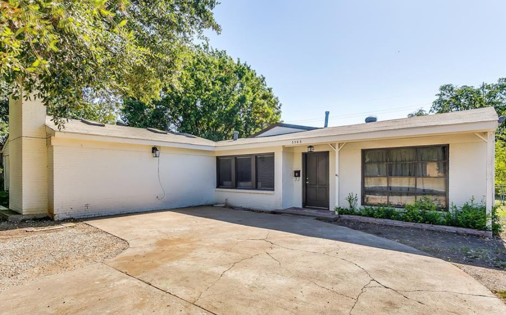 3563 South Dr, Fort Worth, TX for Sale